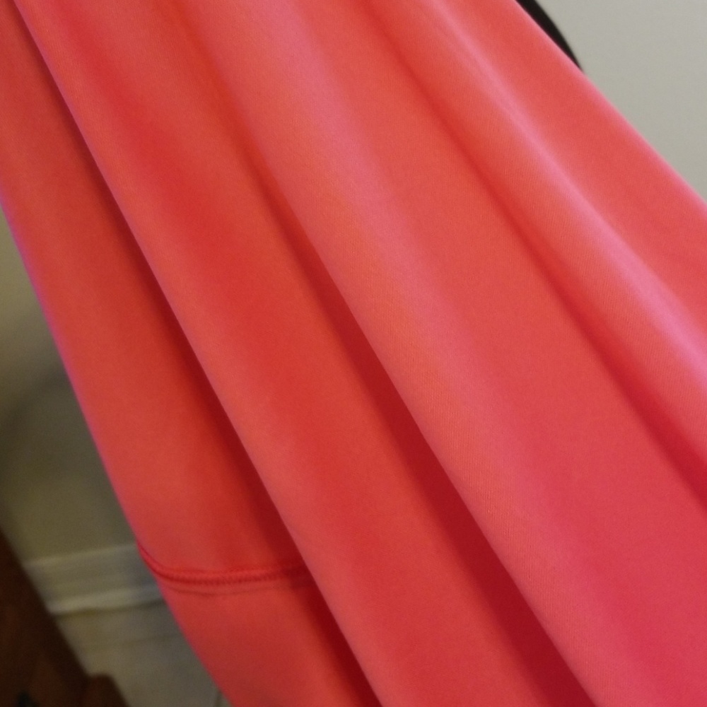 Vince Camuto pleated dress - Picture 7 of 7